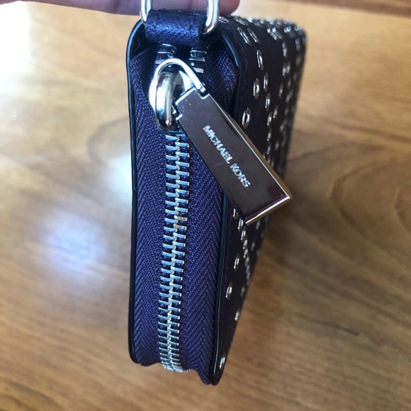 NWT - Picture 4 of 7